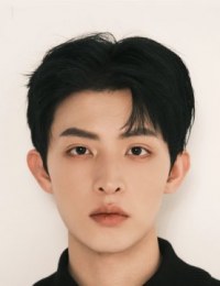 Фото Ван Цзу И