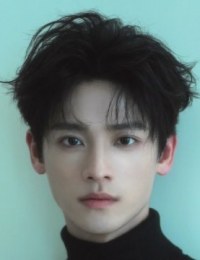 Фото Цюань И Лунь