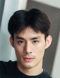 Фото Дью Нитипон Поллачан