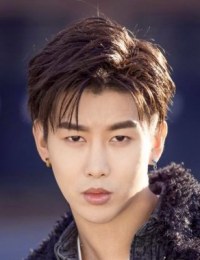 Фото Чжоу И Сюань