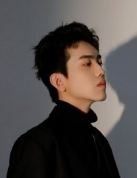 Фото Цюй Цзин