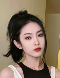 Фото Дуань Цю Юй