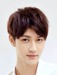 Фото Жэнь Чэнь