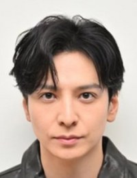 Фото Икута Тома