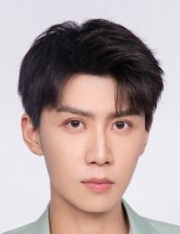 Фото Жэнь Юй Лун