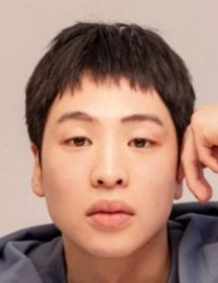 Фото Юн Джон Хун