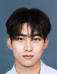 Фото Ок Тэк Ён