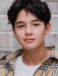 Фото Дилан Александр Брайант