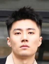 Фото У Бо Вэй