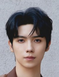 Фото Ло И Чжоу