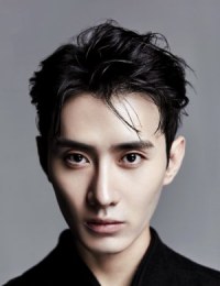 Фото Цзянь Синь Ци