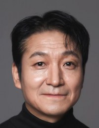 Фото Чхве Кван Иль