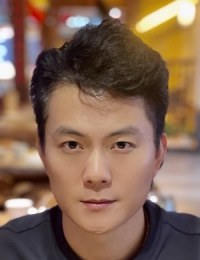 Фото Лю Гуан Нань